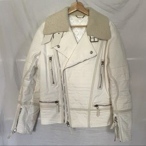 Versace jacket runway piece look 17 fall 2016